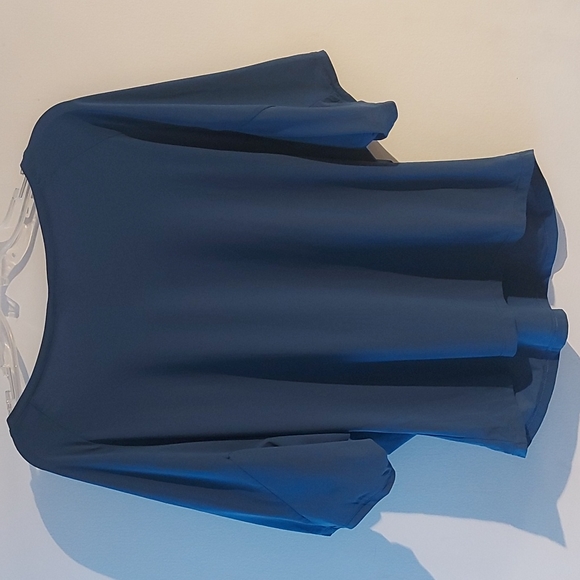 Loose fitting shirt by MCPLANET, size 6, EUC - Picture 2 of 3